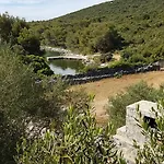 Robinson House Duje * Pašman