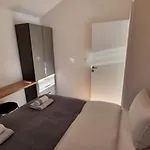 Robinson House Duje Prázdninový dům *
