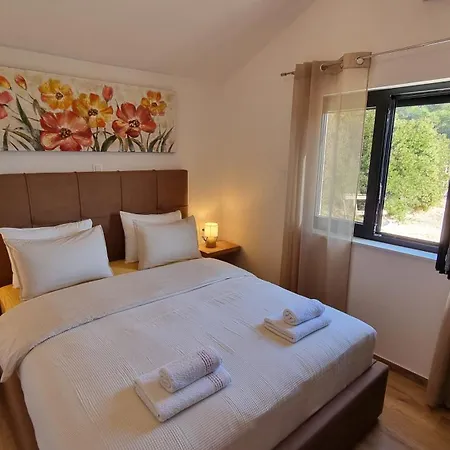 Robinson House Duje Pašman