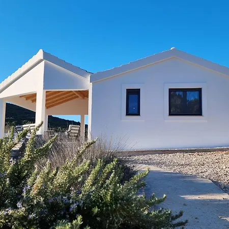 Robinson House Duje Semesterbostad